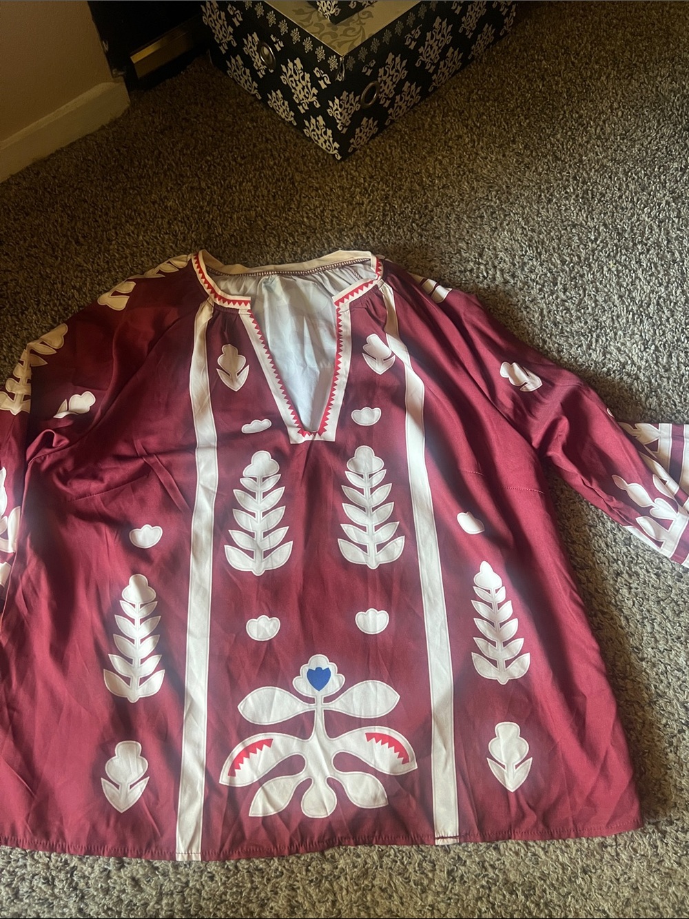 Source Unknown Maroon Long-Sleeve Embroidered Folk Tunic